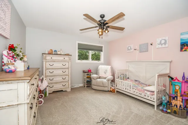 $379,990 | 15524 Pine Road, Oak Forest, IL 60452