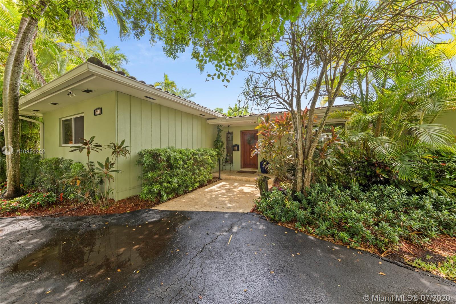 5540 Southwest 85th Street Miami, FL 33143 - Photo 2 of 35