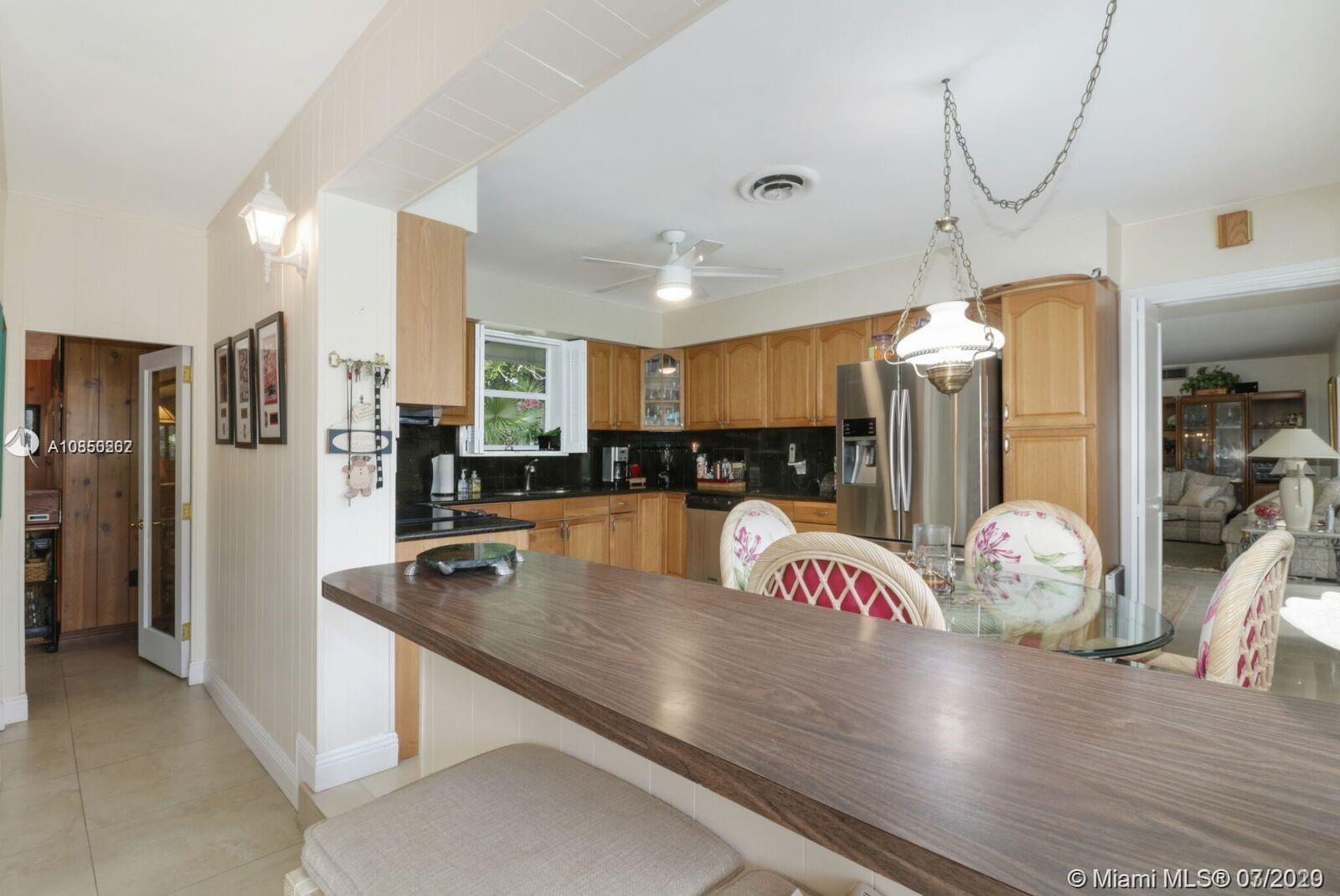5540 Southwest 85th Street Miami, FL 33143 - Photo 14 of 35