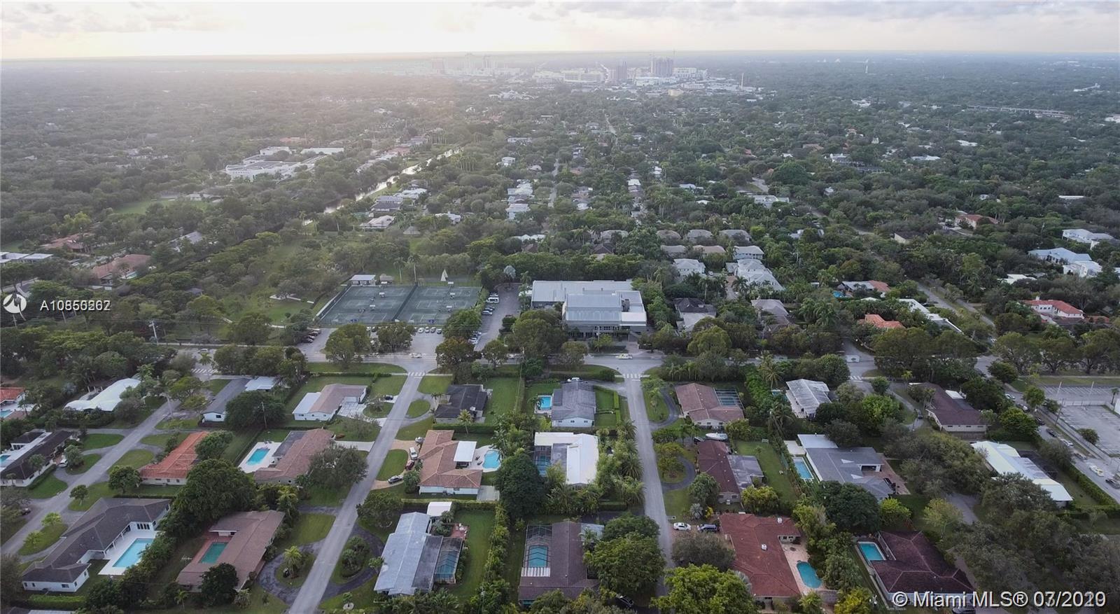 5540 Southwest 85th Street Miami, FL 33143 - Photo 29 of 35
