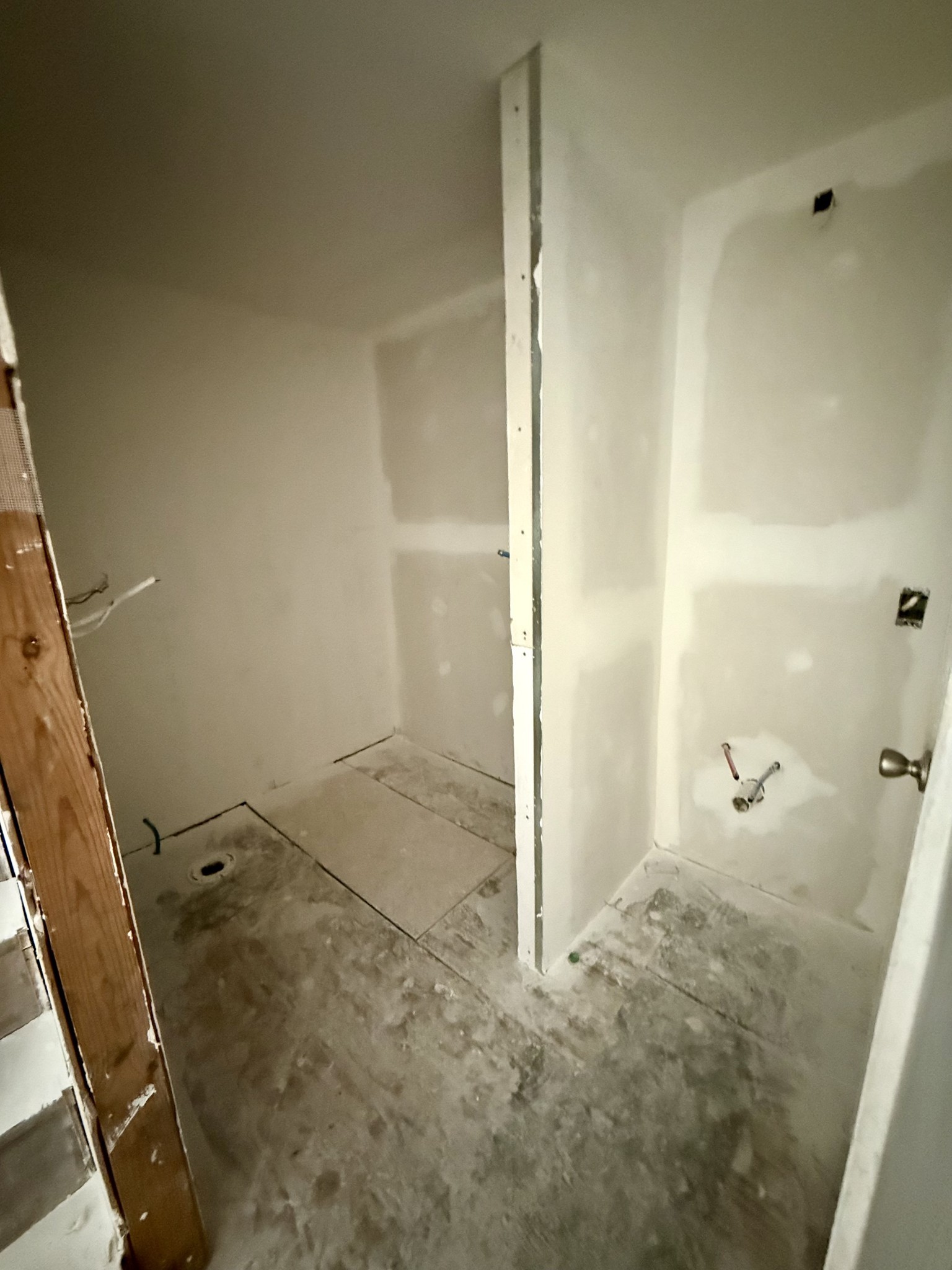 10261-2 Bridge Street Columbia, TN 38401 - Photo 4 of 14 view of a room