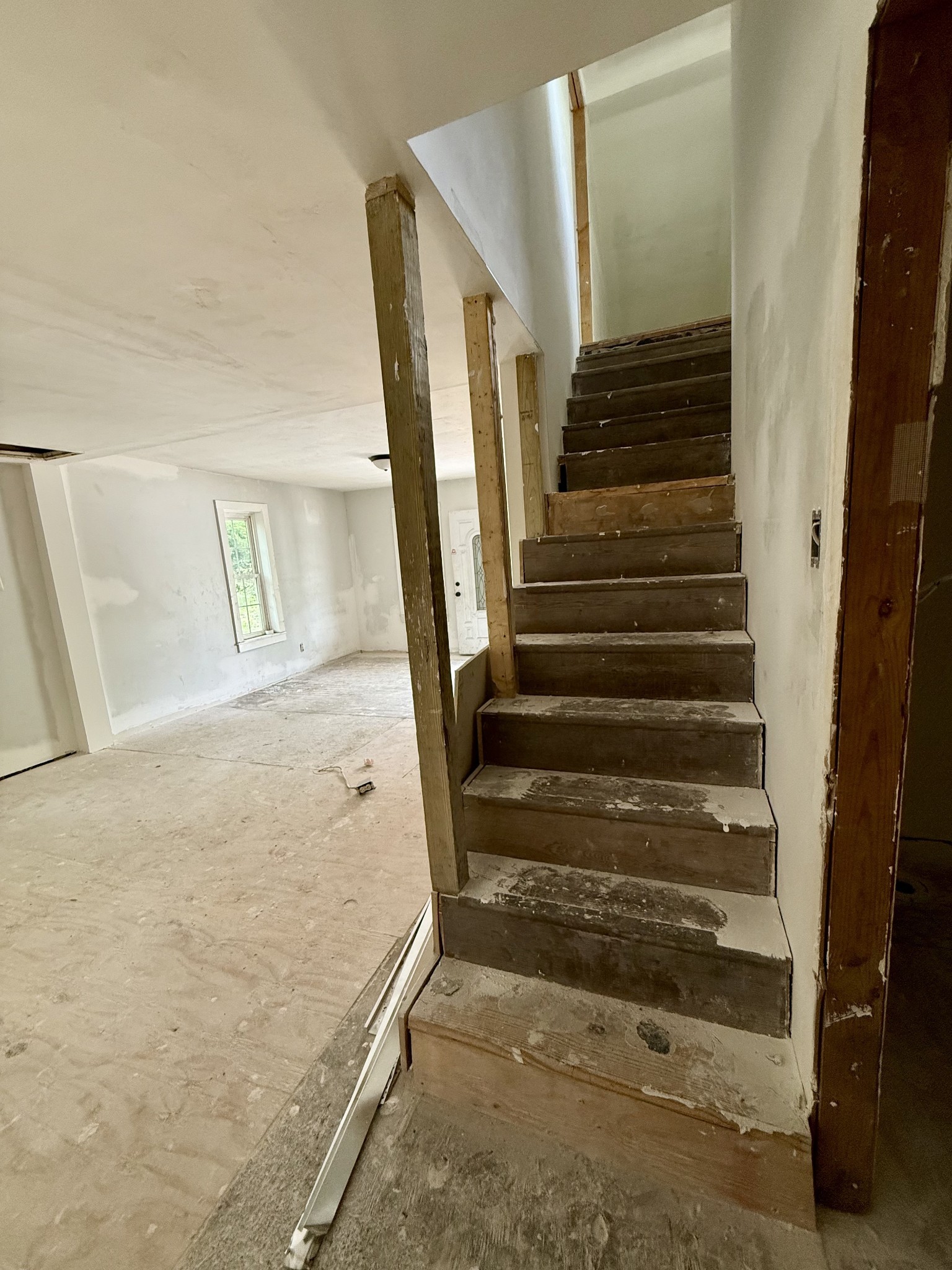 10261-2 Bridge Street Columbia, TN 38401 - Photo 5 of 14 a view of entryway