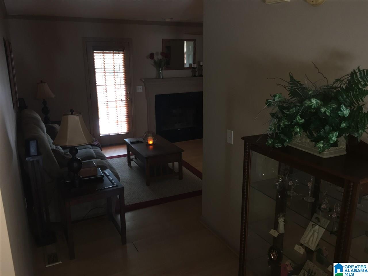 110 Windsor Ridge Drive Pelham, AL 35124 - Photo 2 of 24