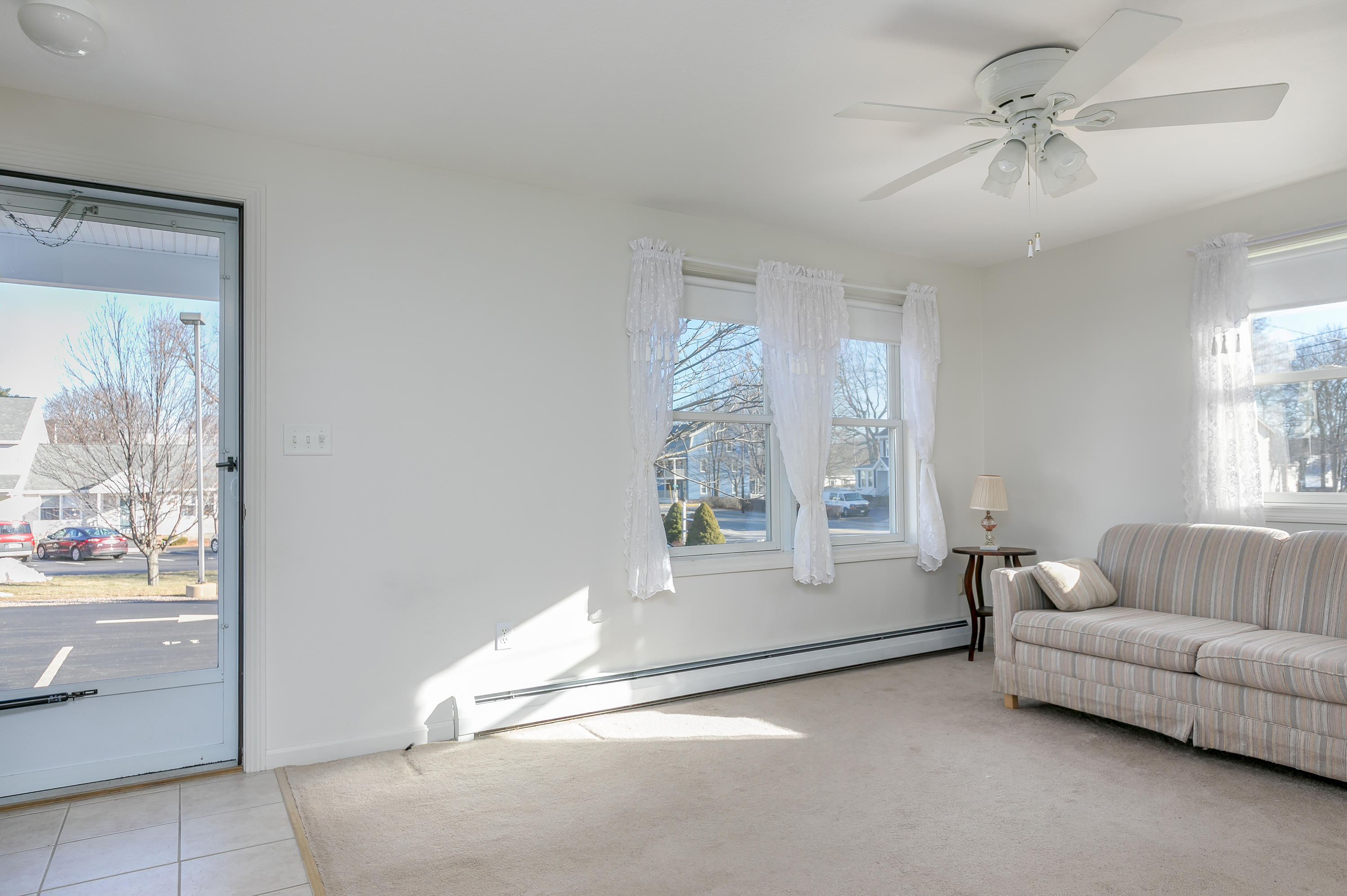 236 Alfred Street, Unit 14 Biddeford, ME 04005 - Photo 26 of 35 Living Room-11