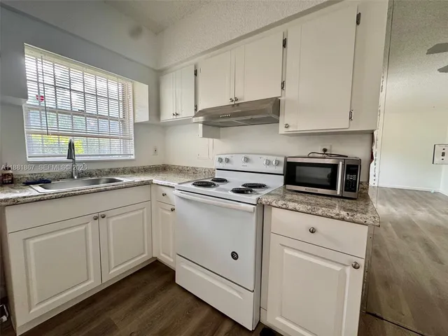 $1,500 | 1755 Northeast 116th Road, Unit 9, North Miami, FL 33181