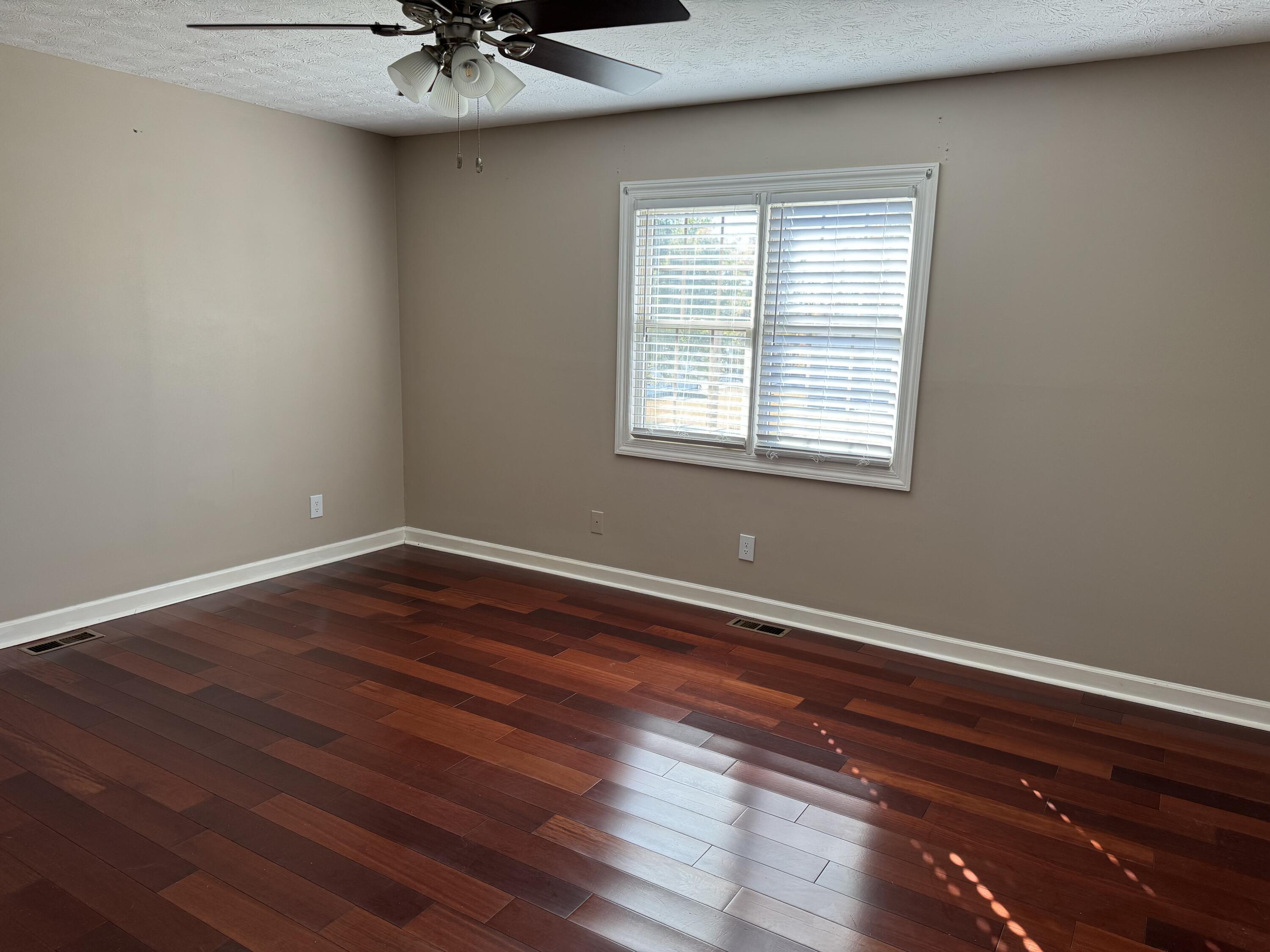 230 Driftwood Way Corbin, KY 40701 - Photo 15 of 32 IMG_8407