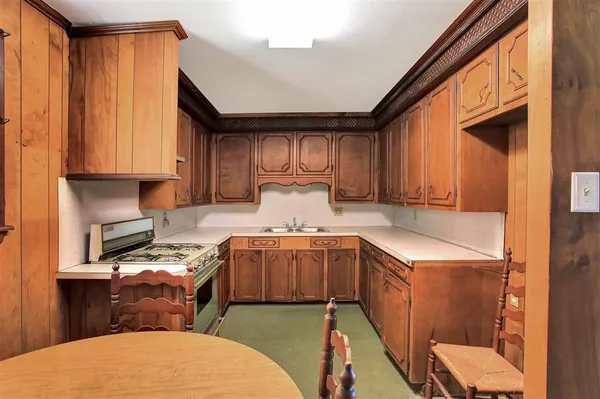 $445,000 | 605 Alabama Street, Sulphur, LA 70663