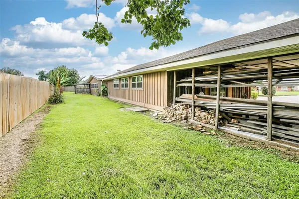 $445,000 | 605 Alabama Street, Sulphur, LA 70663