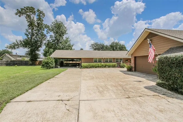 $475,000 | 605 Alabama Street, Sulphur, LA 70663