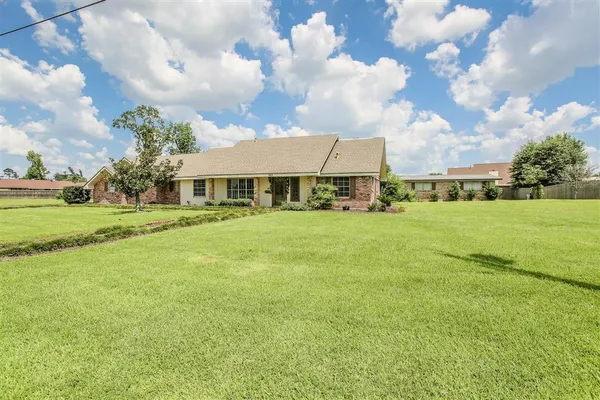 $445,000 | 605 Alabama Street, Sulphur, LA 70663