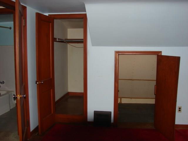 2106 Swallow Hill Road Pittsburgh, PA 15220 - Photo 12 of 19 Gallery Image 12