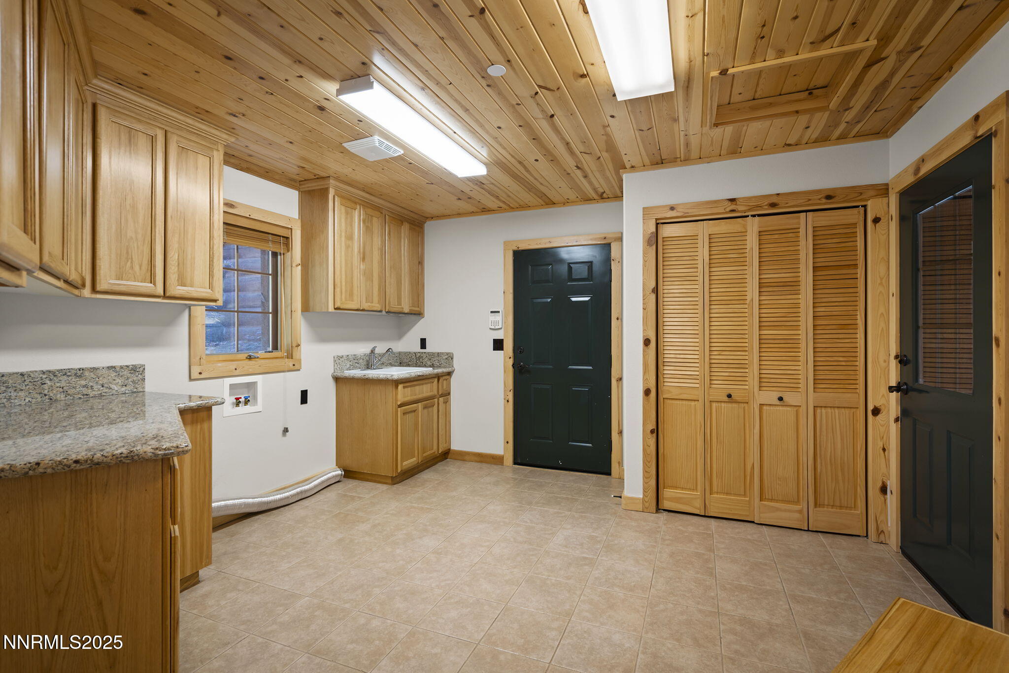 150 Five Creek Road Gardnerville, NV 89460 - Photo 17 of 59 22-web-or-mls-_DSC8121