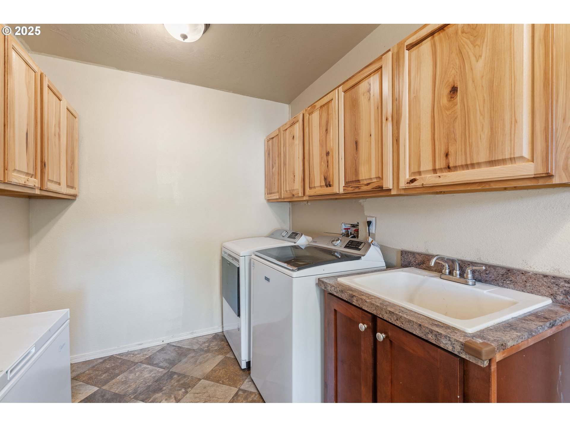 700 Union Gap Loop Oakland, OR 97462 - Photo 19 of 31 Gallery Image 19