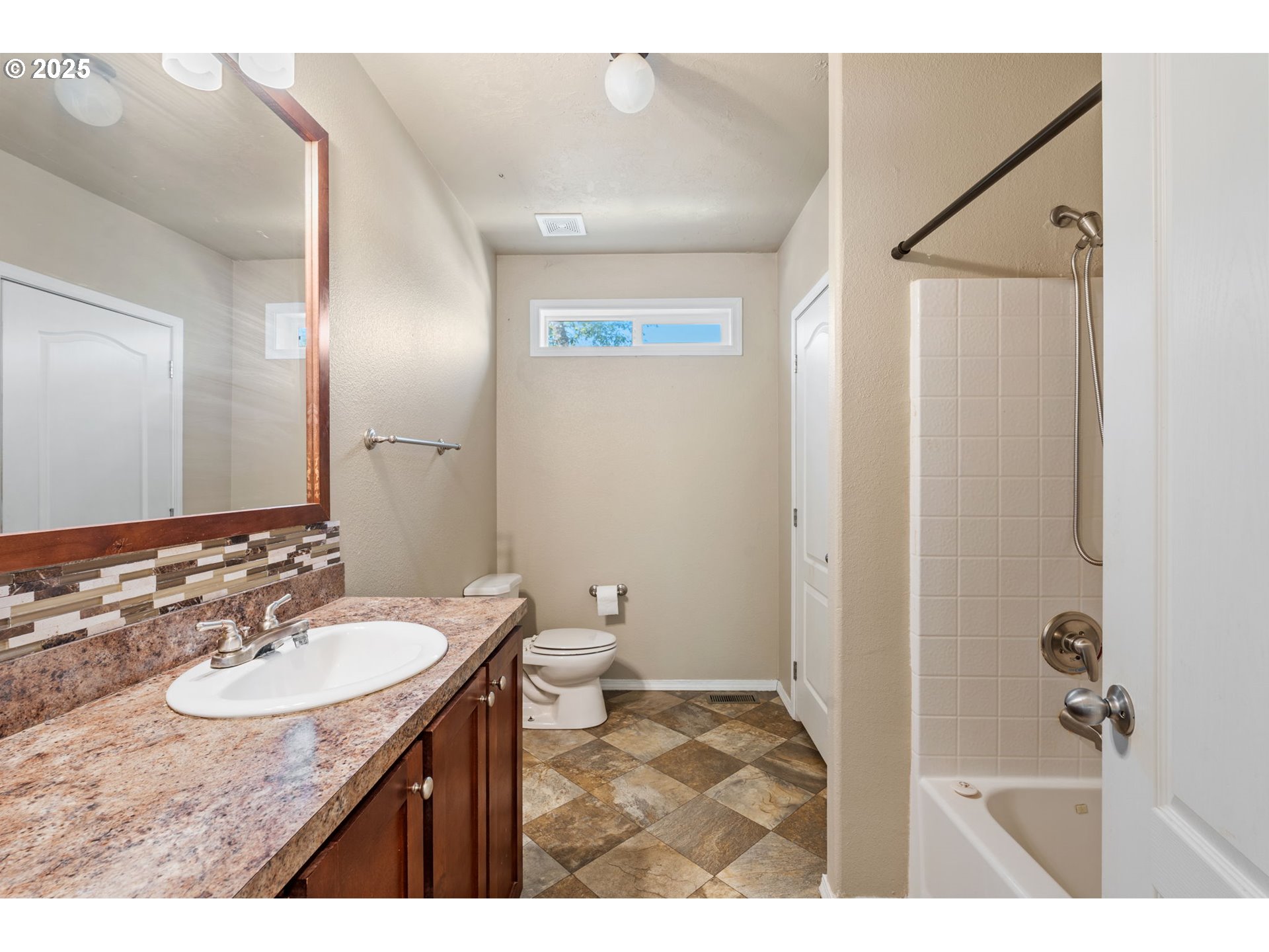 700 Union Gap Loop Oakland, OR 97462 - Photo 23 of 31 Gallery Image 23