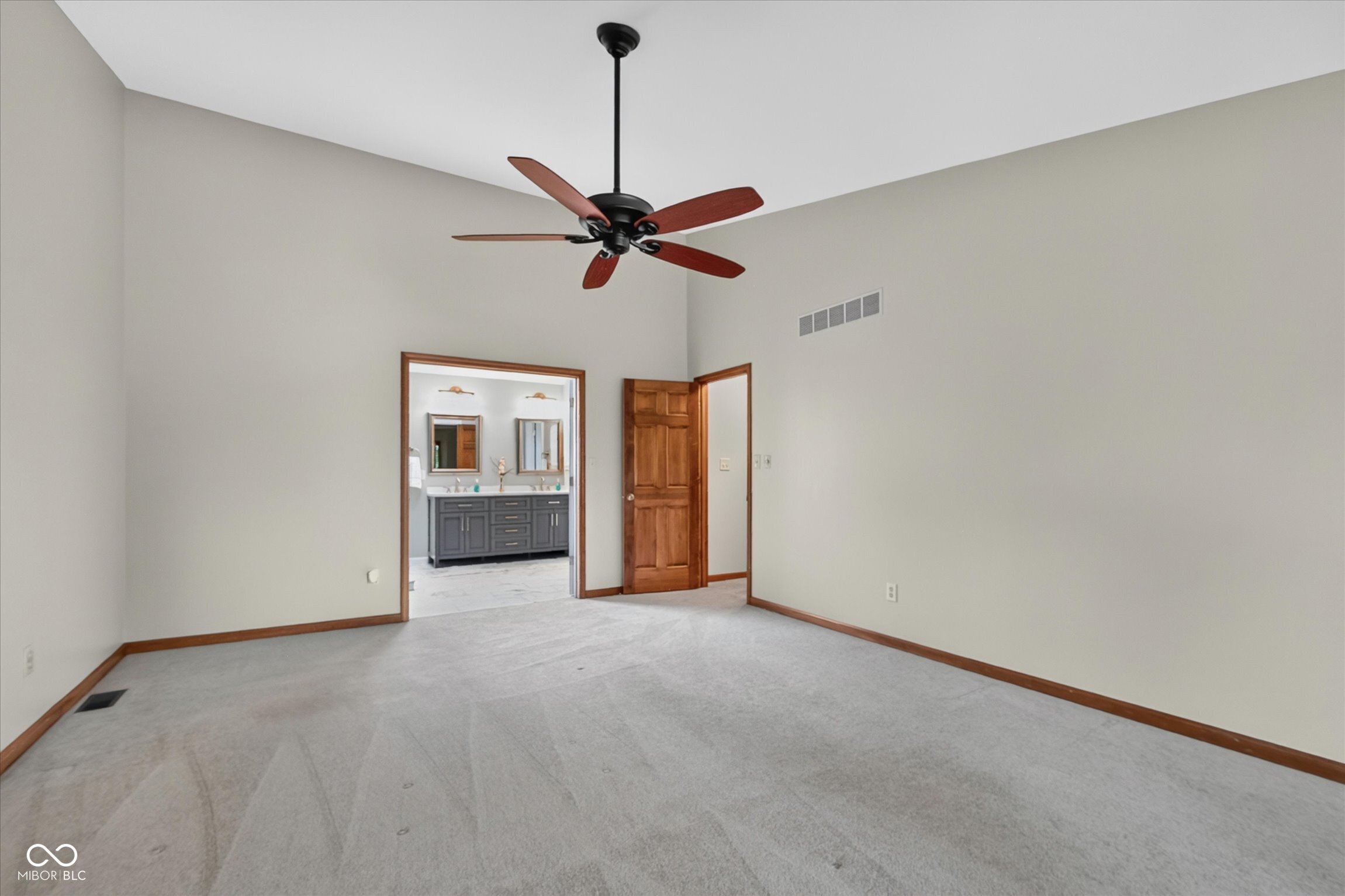 13719 Springmill Boulevard Carmel, IN 46032 - Photo 27 of 50