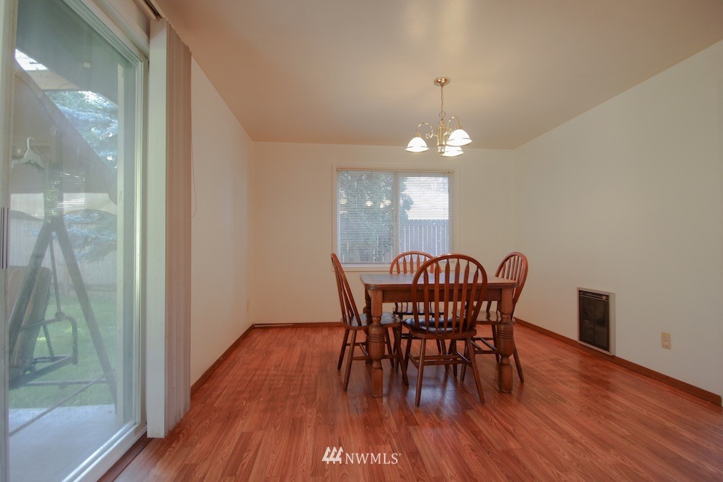 3500 Northeast 7th Place Renton, WA 98056 - Photo 4 of 12