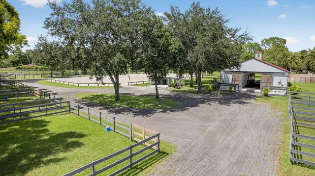 $1,000 | 17218 Shetland Lane, Unit 2 STALLS, Loxahatchee, FL 33470