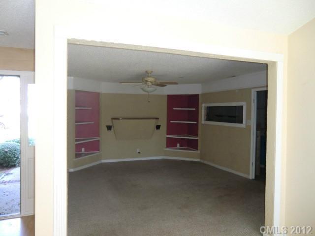 6909 Alanbrook Road Charlotte, NC 28215 - Photo 3 of 14