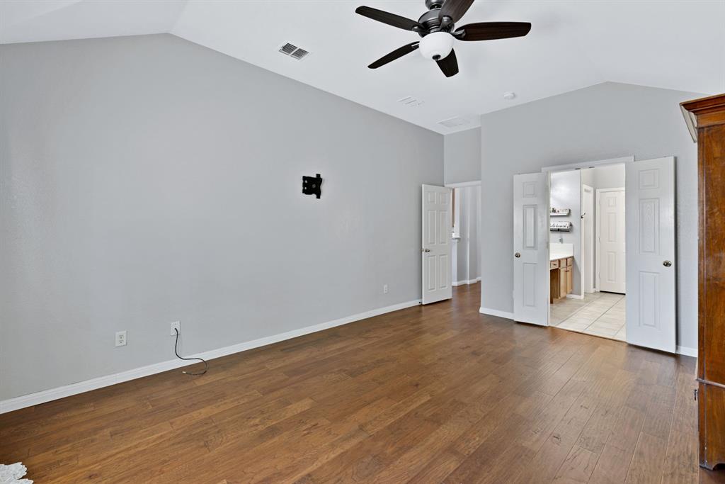1065 Springhill Drive Saginaw, TX 76179 - Photo 20 of 40