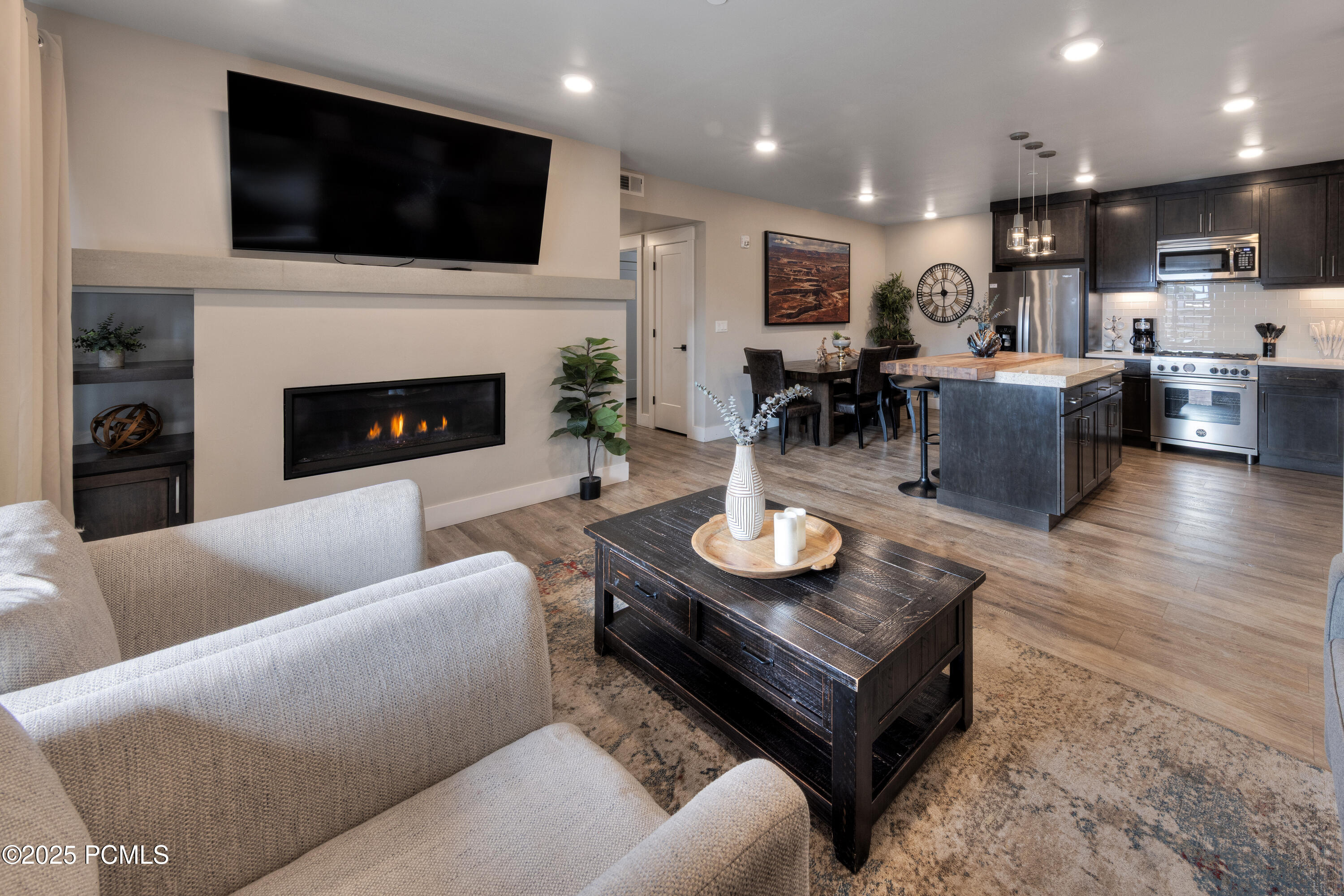 2331 Mesa Road, Unit D5 Moab, UT 84532 - Photo 4 of 37