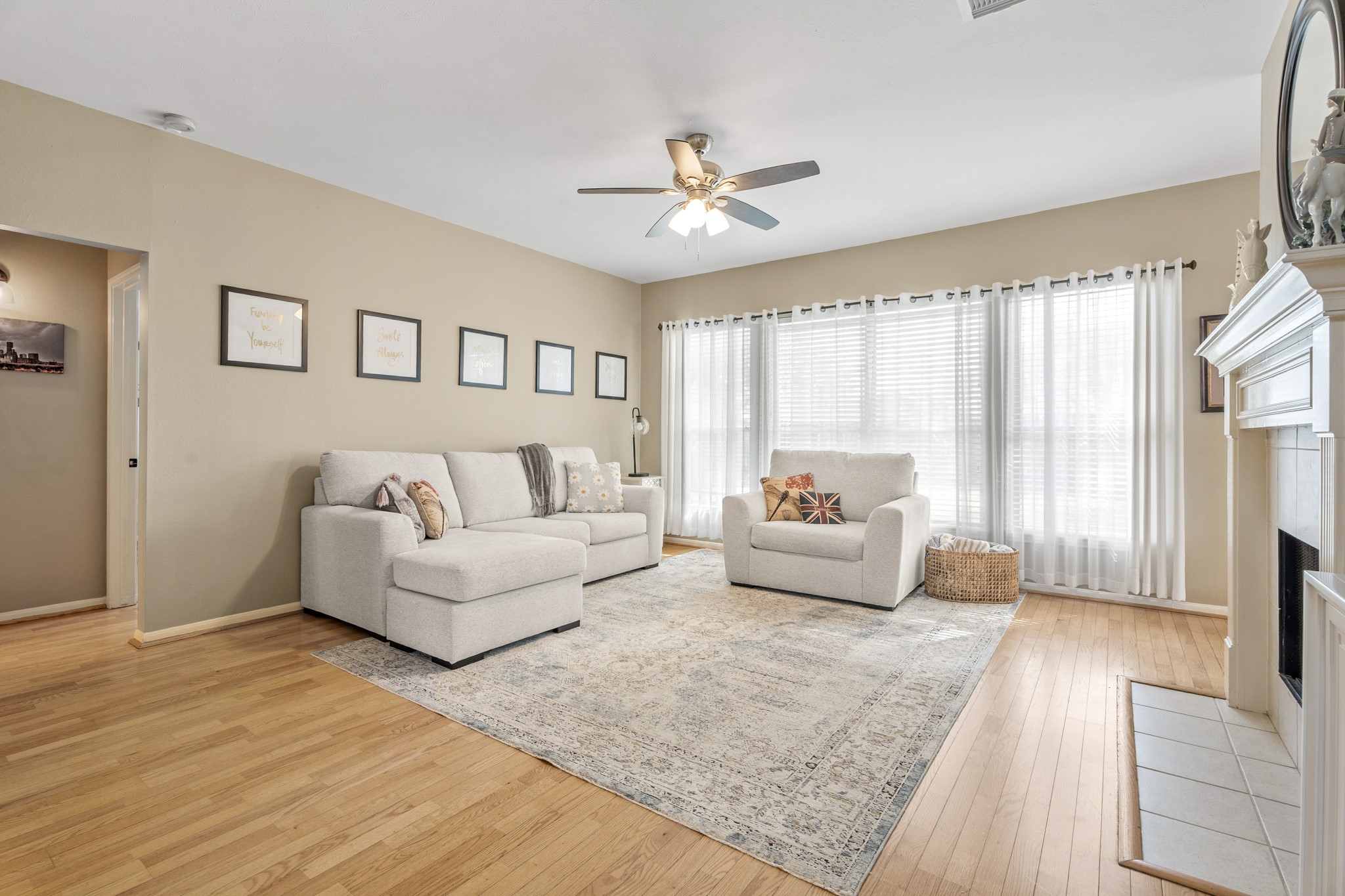 3315 Ridgepoint Court Pearland, TX 77584 - Photo 6 of 29