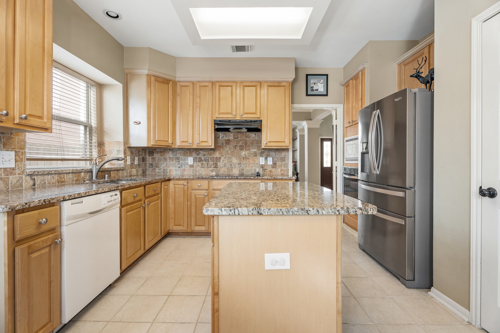 3315 Ridgepoint Court Pearland, TX 77584 - Photo 9 of 29