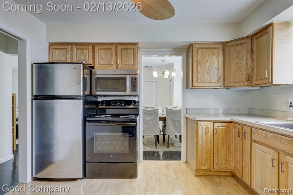 2863 Columbia Road Berkley, MI 48072 - Photo 10 of 34