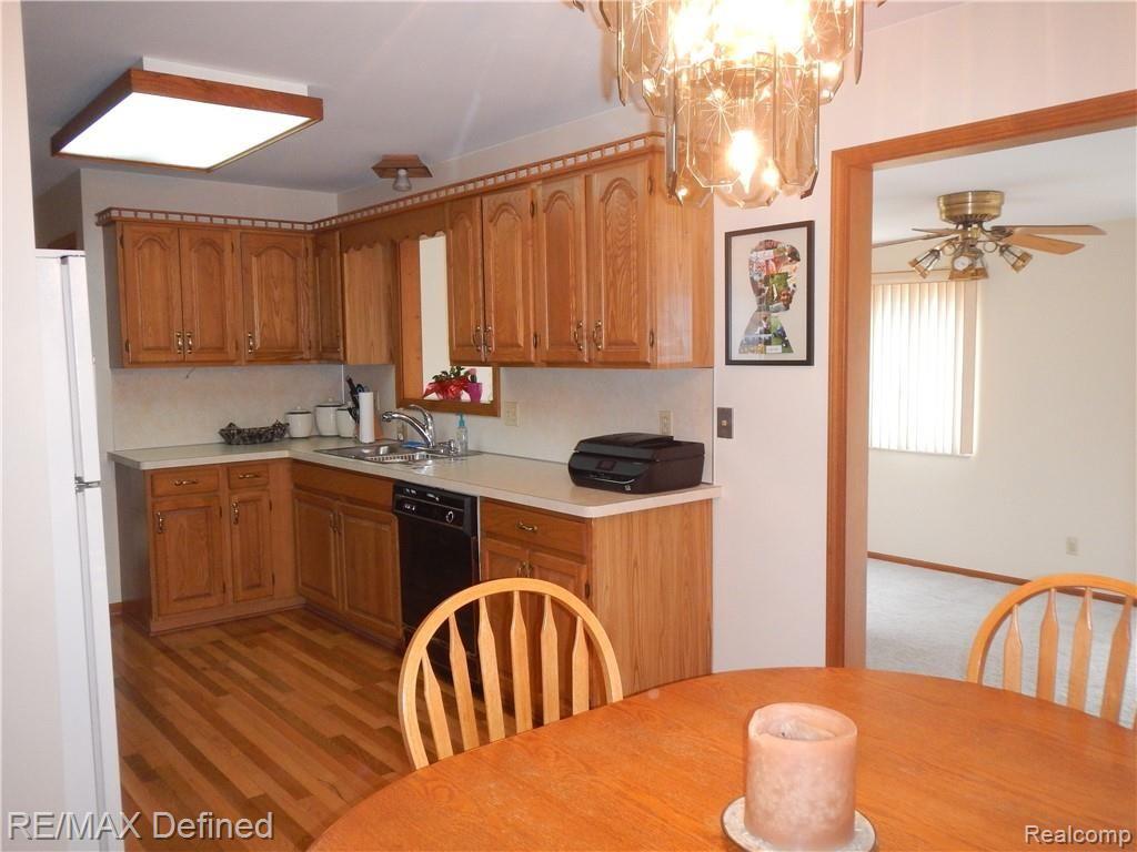 1871 Peppermill Road Lapeer, MI 48446 - Photo 10 of 31 DSCN7380.JPG
