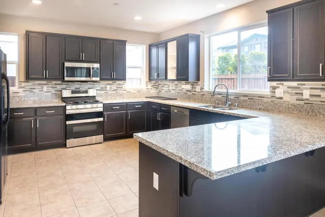 $798,000 | 617 Copper Ridge Way, Oakley, CA 94561