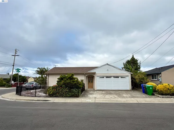 $945,000 | 14631 Rollins Street, San Leandro, CA 94579