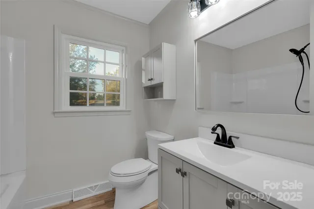 $250,000 | 1433 Poovey Hill Lane, Lincolnton, NC 28092