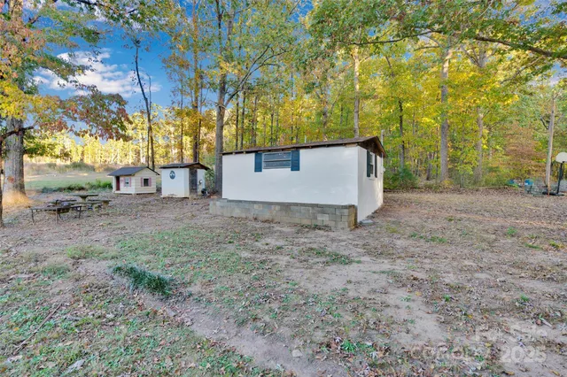 $250,000 | 1433 Poovey Hill Lane, Lincolnton, NC 28092