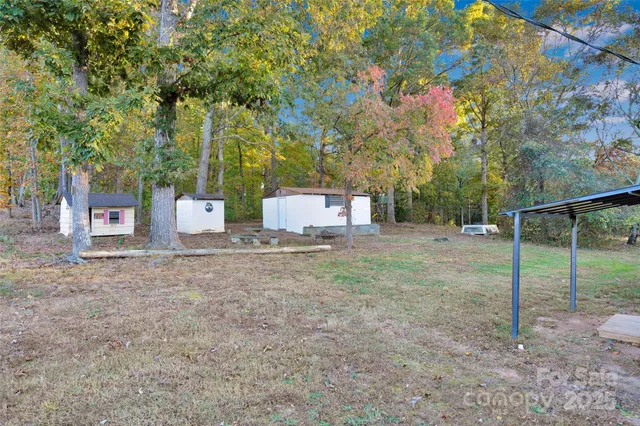 $250,000 | 1433 Poovey Hill Lane, Lincolnton, NC 28092