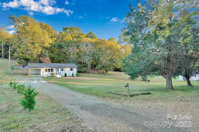 $250,000 | 1433 Poovey Hill Lane, Lincolnton, NC 28092