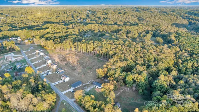 $250,000 | 1433 Poovey Hill Lane, Lincolnton, NC 28092