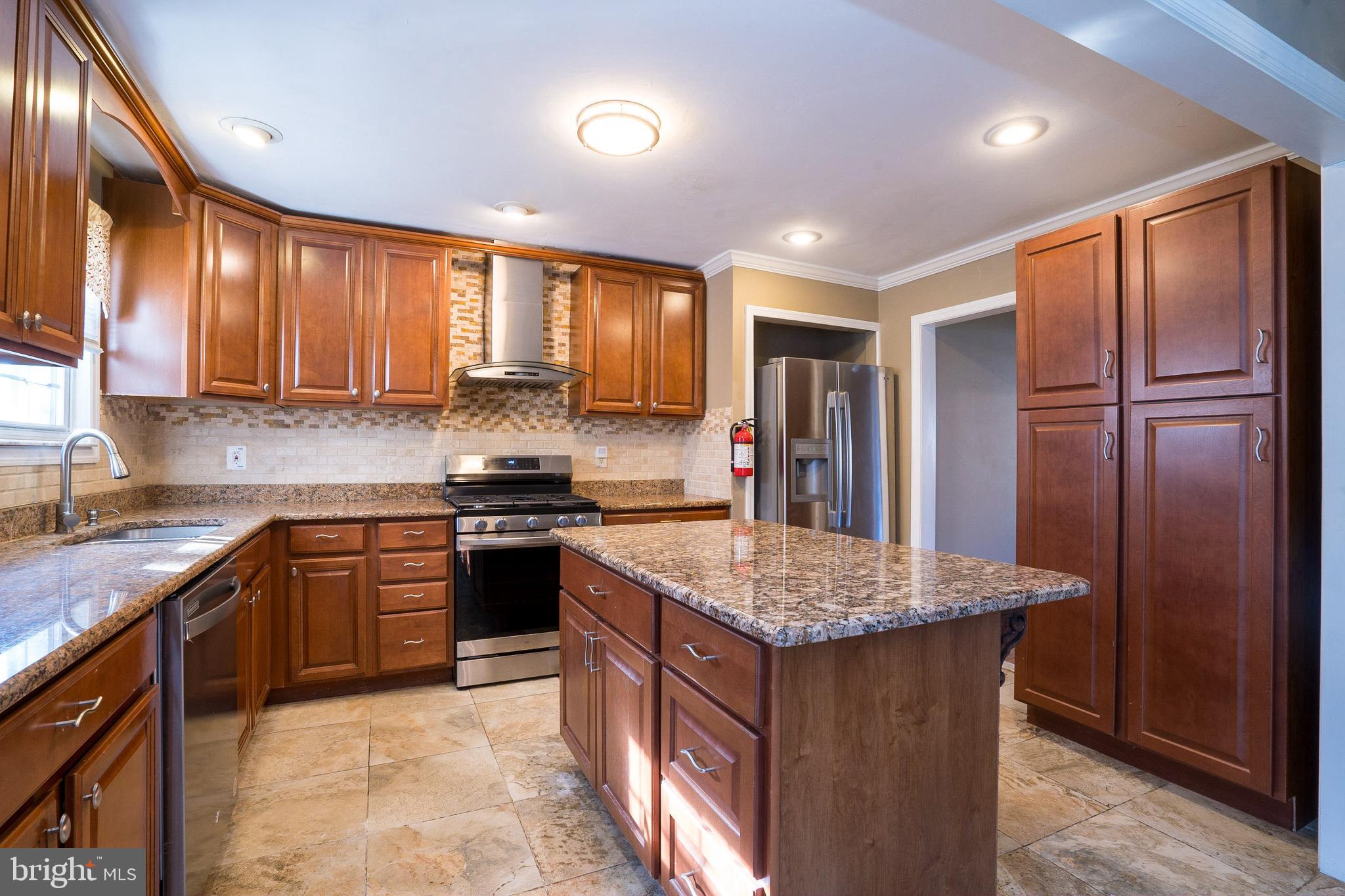 20 Featherbed Court Lawrence Township, NJ 08648 - Photo 3 of 22