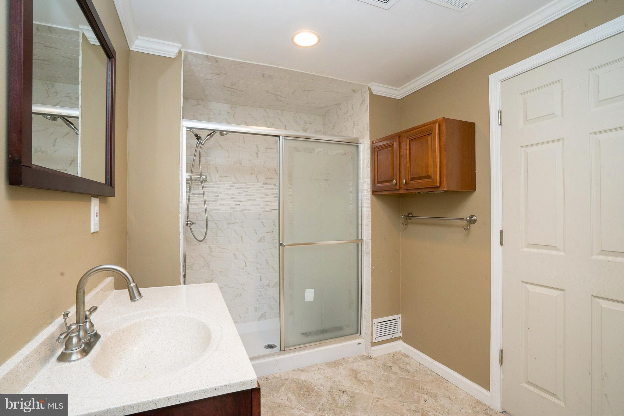 20 Featherbed Court Lawrence Township, NJ 08648 - Photo 8 of 22