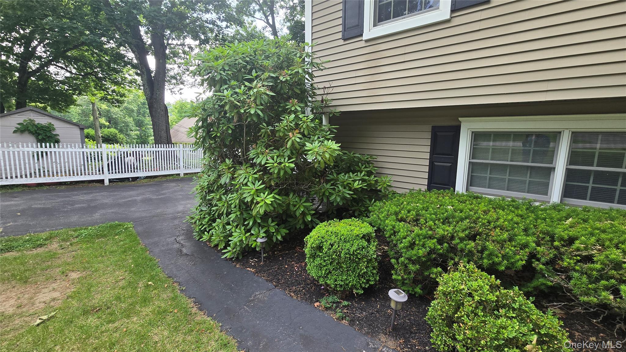 77 Tulip Road Mahopac, NY 10541 - Photo 5 of 37