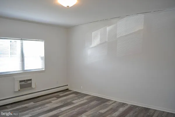 $179,950 | 1 Radnor Drive, Unit E4, Newtown Square, PA 19073
