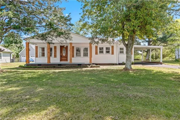 $255,900 | 212 East Main Street, Cleveland, NC 27013