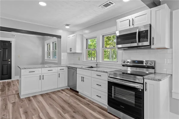 $255,900 | 212 East Main Street, Cleveland, NC 27013