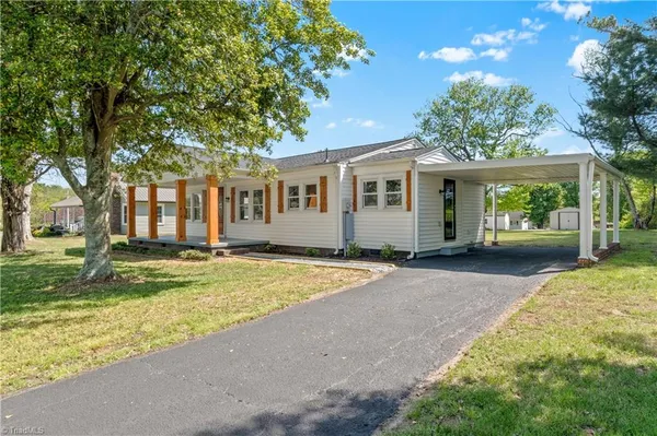 $255,900 | 212 East Main Street, Cleveland, NC 27013