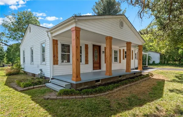 $255,900 | 212 East Main Street, Cleveland, NC 27013