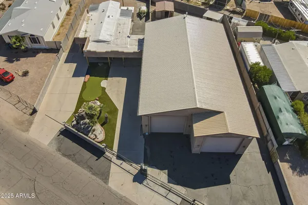 a view of backyard of house