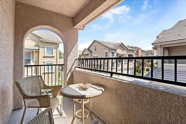 $369,900 | 1323 Milano Drive, Unit 2, West Sacramento, CA 95691