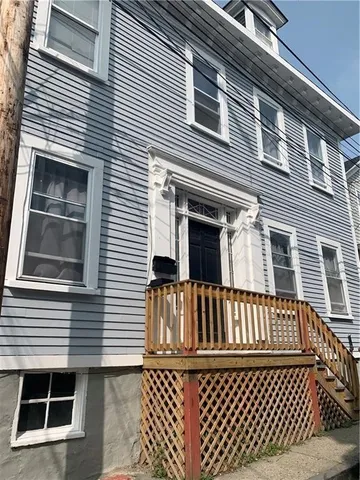 $3,600 | 32 Ann Street, Unit 2, Newport, RI 02840