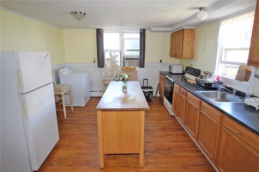 32 Ann Street, Unit 2 Newport, RI 02840 - Photo 11 of 25