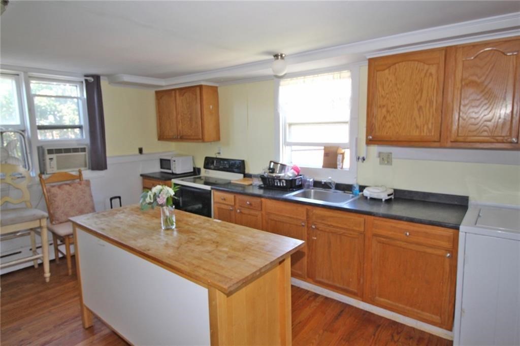 32 Ann Street, Unit 2 Newport, RI 02840 - Photo 13 of 25