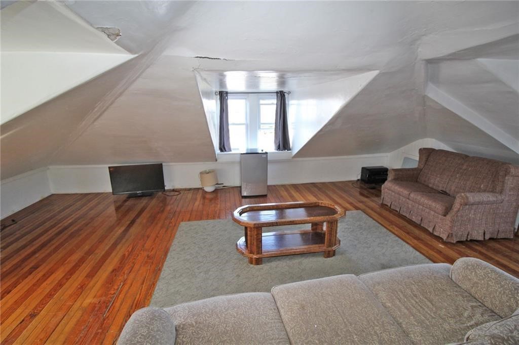 32 Ann Street, Unit 2 Newport, RI 02840 - Photo 23 of 25