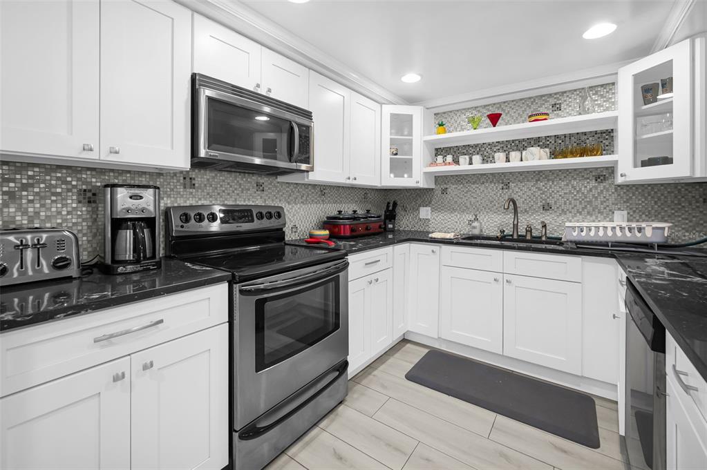 1460 Gulf Boulevard, Unit 506 Clearwater, FL 33767 - Photo 12 of 79